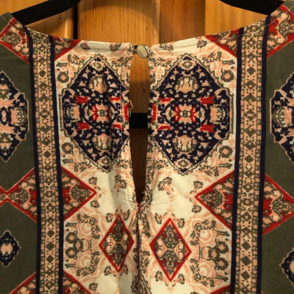 Fourteenth Place women’s top - Picture 2 of 4